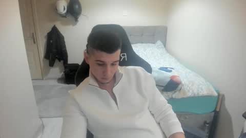 Snapshot of ulxer chatting on 01-07-26, 07:16 hi im mike tyson - online show from 01-07-26, 07:16