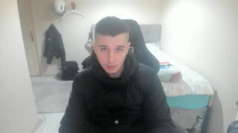 Snapshot of ulxer chatting on 01-11-26, 06:57 hi im mike tyson - online show from 01-11-26, 06:57