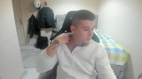 Snapshot of ulxer chatting on 01-14-26, 05:18 hi im mike tyson - online show from 01-14-26, 05:18