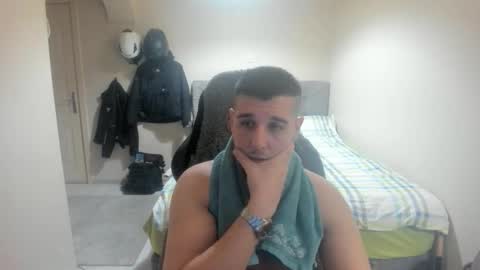 Snapshot of ulxer chatting on 01-18-26, 06:55 hi im mike tyson - online show from 01-18-26, 06:55