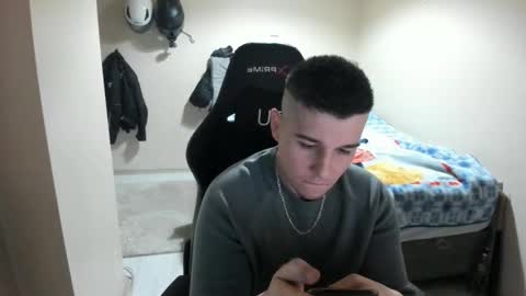 Snapshot of ulxer chatting on 02-05-26, 08:02 hi im mike tyson - online show from 02-05-26, 08:02