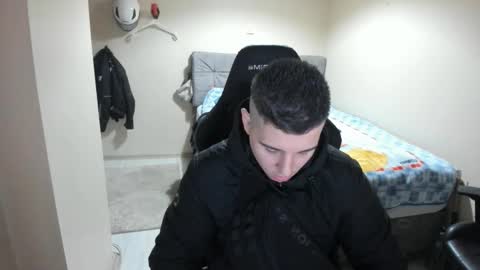 Snapshot of ulxer chatting on 02-06-26, 07:28 hi im mike tyson - online show from 02-06-26, 07:28