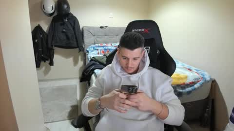 Snapshot of ulxer chatting on 02-18-26, 07:21 hi im mike tyson - online show from 02-18-26, 07:21