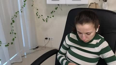 Ulyana online show from 04-19-26, 04:01