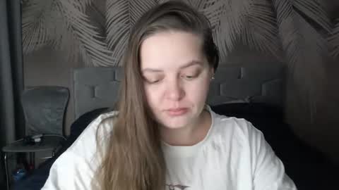 Snapshot of ulystar chatting on 01-04-25, 06:09 Ulyana online show from 01-04-25, 06:09