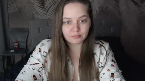 Snapshot of ulystar chatting on 01-06-25, 09:30 Ulyana online show from 01-06-25, 09:30