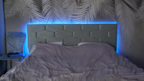 Snapshot of ulystar chatting on 02-04-25, 10:43 Ulyana online show from 02-04-25, 10:43