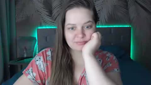 Snapshot of ulystar chatting on 02-18-25, 06:15 Ulyana online show from 02-18-25, 06:15