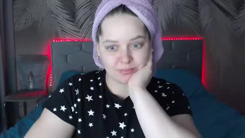 Snapshot of ulystar chatting on 02-19-25, 07:50 Ulyana online show from 02-19-25, 07:50