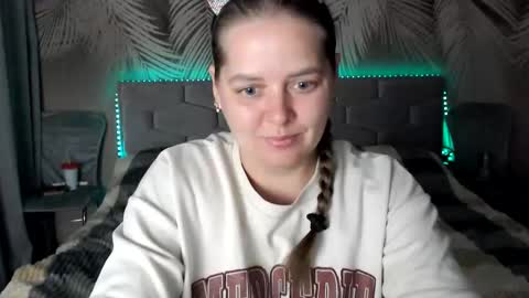 Snapshot of ulystar chatting on 09-23-25, 06:49 Ulyana online show from 09-23-25, 06:49