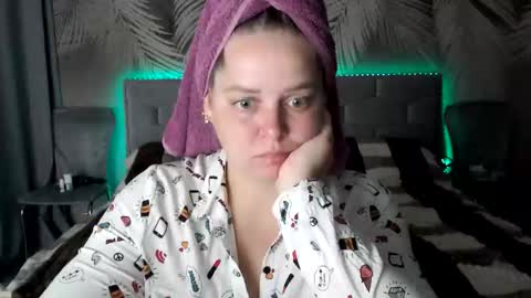 Snapshot of ulystar chatting on 10-07-25, 06:43 Ulyana online show from 10-07-25, 06:43