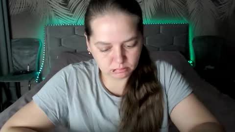 Snapshot of ulystar chatting on 10-21-25, 05:19 Ulyana online show from 10-21-25, 05:19