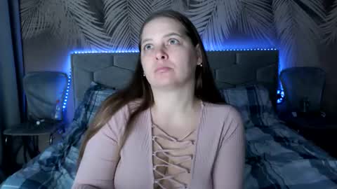 Snapshot of ulystar chatting on 11-07-25, 08:03 Ulyana online show from 11-07-25, 08:03