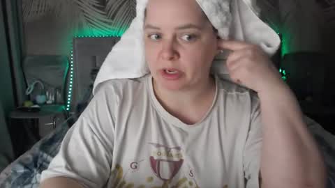 Ulyana online show from 04-22-26, 06:05