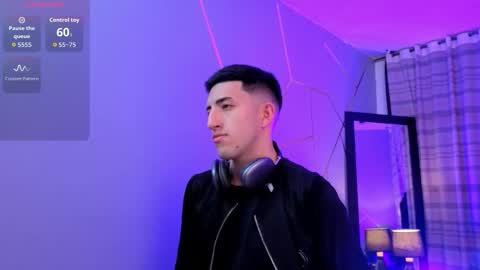 Snapshot of un_sluttyy chatting on 12-04-25, 11:19 un_sluttyy online show from 12-04-25, 11:19