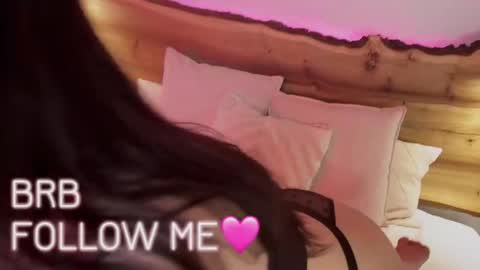 Una  online show from 12-06-24, 12:38