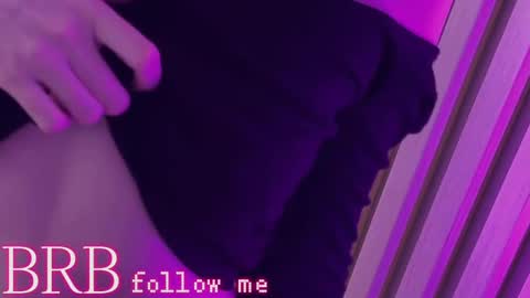 Una  online show from 02-19-25, 04:44