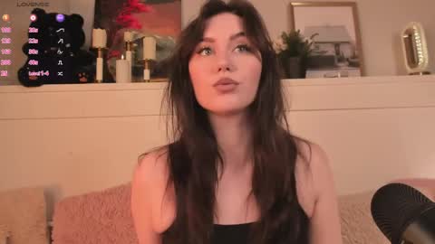 Una  online show from 05-16-26, 10:12