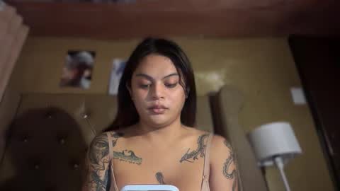 Snapshot of unbotheredprincess chatting on 12-17-25, 10:10 Lady tan online show from 12-17-25, 10:10