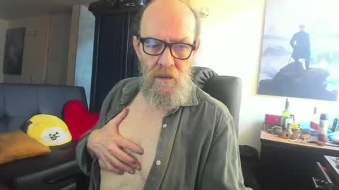 Uncle Hottie online show from 06-01-26, 04:31