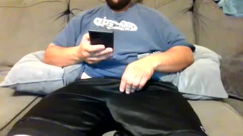 Snapshot of uncutbluecollarcock chatting on 09-18-25, 10:17 Uncut Rod online show from 09-18-25, 10:17