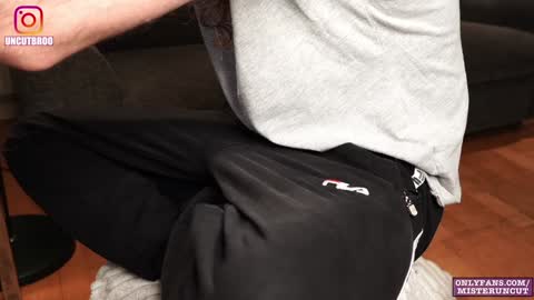 Snapshot of uncutgerman420 chatting on 12-02-24, 08:11 Mister Uncut online show from 12-02-24, 08:11