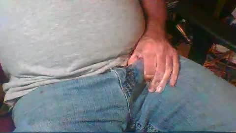 uncutmike7x5 online show from 12-25-24, 02:25