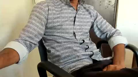 Snapshot of uncutraja chatting on 02-18-25, 06:48 uncutraja online show from 02-18-25, 06:48