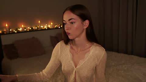 Under The Skin online show from 04-27-26, 12:25