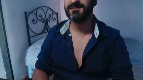 Giov online show from 05-25-26, 05:52