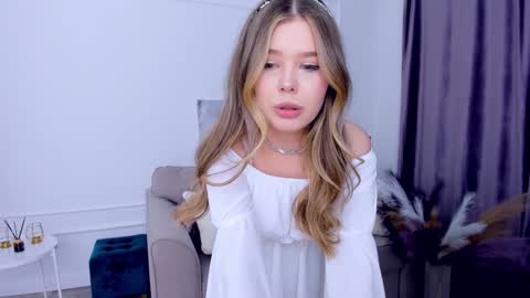 Alice online show from 01-31-25, 02:28