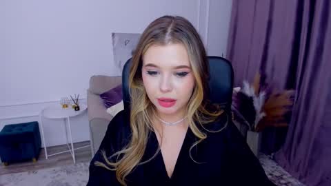 Alice online show from 02-22-25, 01:55