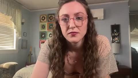 Lola Moonstone online show from 06-14-26, 03:14