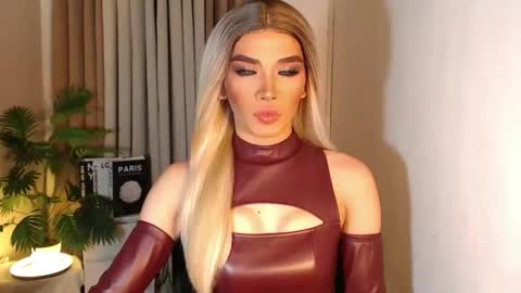 Miss Andrea online show from 10-07-25, 04:48