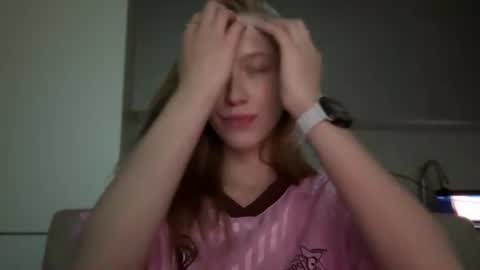 Snapshot of unnabella chatting on 06-11-26, 10:19 UnnaBella online show from 06-11-26, 10:19