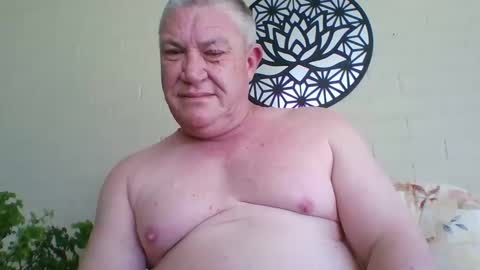 Snapshot of untameddesire69 chatting on 02-19-25, 02:33 THICK hard online show from 02-19-25, 02:33