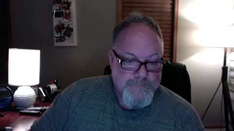 Snapshot of up2later chatting on 02-17-25, 03:47 up2later online show from 02-17-25, 03:47