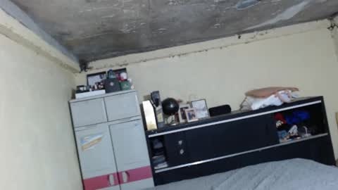 Snapshot of ur_asianversarap chatting on 02-25-26, 12:15 asian versarap online show from 02-25-26, 12:15