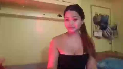 Snapshot of ur_cristal chatting on 07-20-26, 09:23 ur_cristal online show from 07-20-26, 09:23