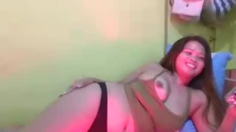 Snapshot of ur_cristal chatting on 07-28-26, 04:39 ur_cristal online show from 07-28-26, 04:39