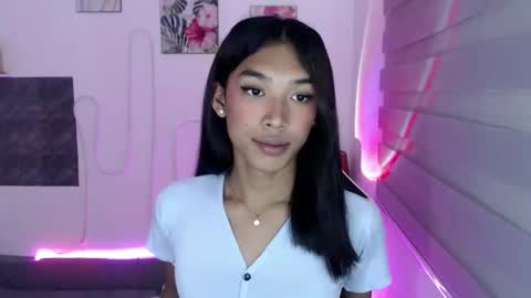 ur_dazzlingmorenaxx online show from 09-25-25, 05:16