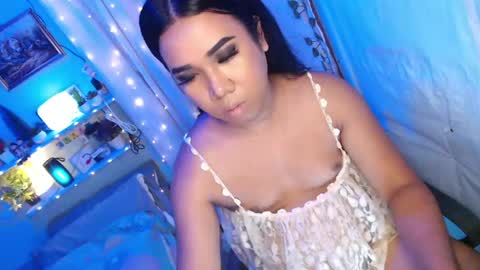 Snapshot of ur_hot_tommiexx chatting on 06-02-26, 01:40 jennie online show from 06-02-26, 01:40