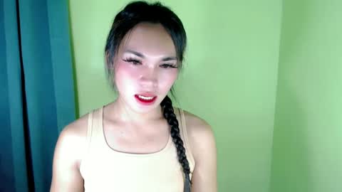 QUEENSY online show from 02-14-25, 05:57