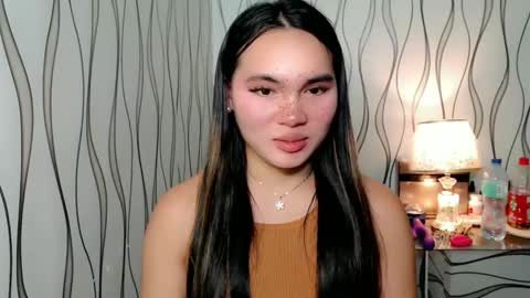 QUEENSY online show from 10-08-25, 04:43