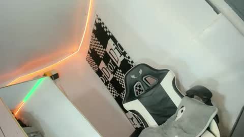 ur_shan21 online show from 06-01-26, 06:20