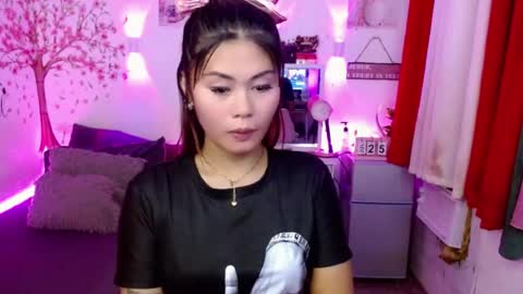 Snapshot of ur_ultimatedreamgirlxoxo chatting on 07-24-26, 11:36 HelloIm Girly online show from 07-24-26, 11:36
