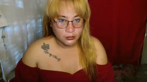 Snapshot of uramazingbomshel chatting on 09-21-25, 12:12 pretitit micole online show from 09-21-25, 12:12