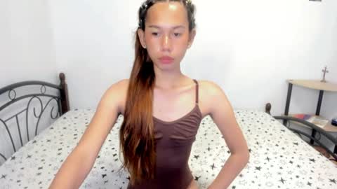 Snapshot of urasian_clar chatting on 07-20-26, 01:20 Claire online show from 07-20-26, 01:20