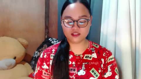 Lycah online show from 11-19-25, 12:54