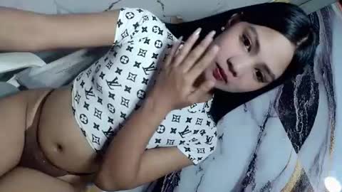 urasian_latinaxxx online show from 06-25-26, 12:54